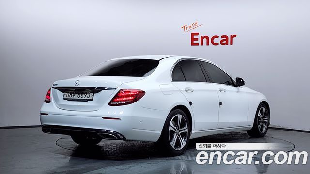Mercedes-Benz E-Class E300 Avantgarde