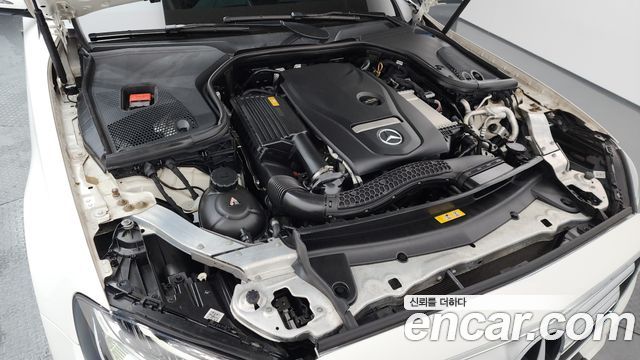 Mercedes-Benz E-Class E300 Avantgarde