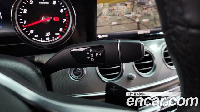 Mercedes-Benz E-Class E300 Avantgarde