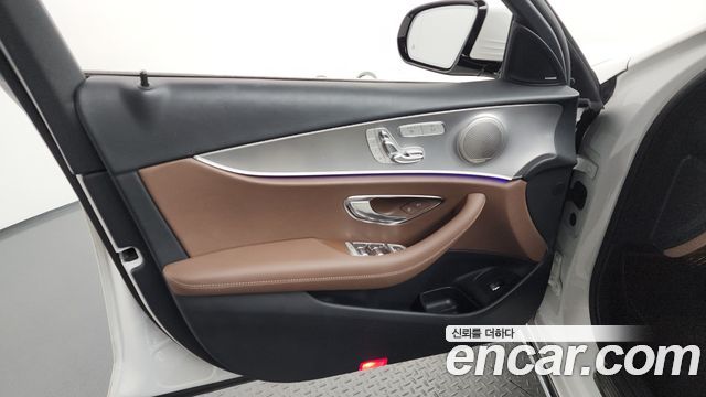 Mercedes-Benz E-Class E300 Avantgarde