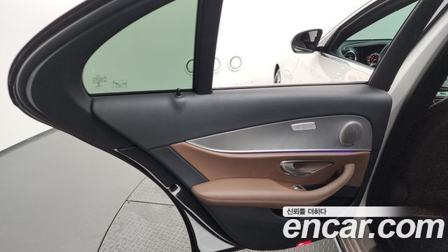 Mercedes-Benz E-Class E300 Avantgarde