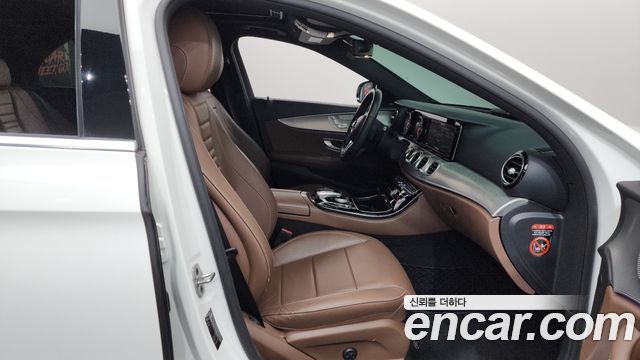 Mercedes-Benz E-Class E300 Avantgarde