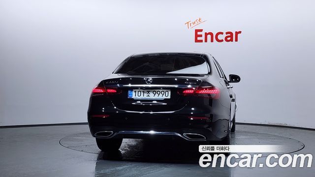Mercedes-Benz E-Class E220d 4MATIC AMG Line