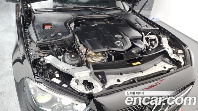 Mercedes-Benz E-Class E220d 4MATIC AMG Line