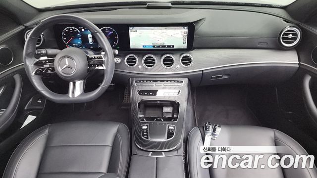 Mercedes-Benz E-Class E220d 4MATIC AMG Line