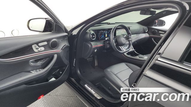 Mercedes-Benz E-Class E220d 4MATIC AMG Line