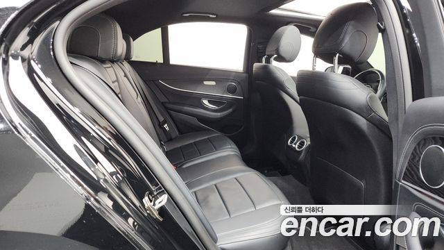 Mercedes-Benz E-Class E220d 4MATIC AMG Line