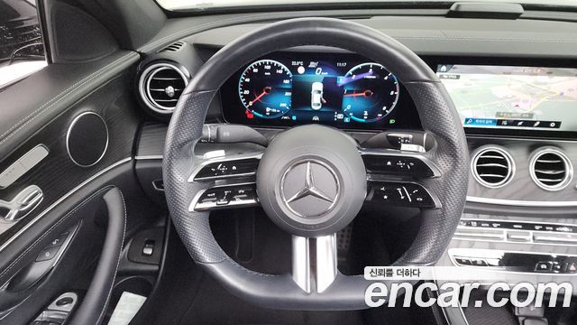 Mercedes-Benz E-Class E220d 4MATIC AMG Line