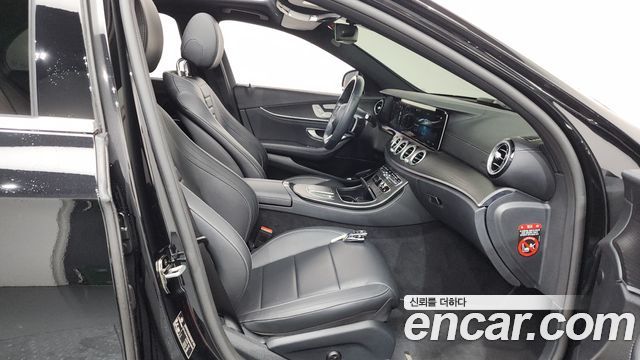 Mercedes-Benz E-Class E220d 4MATIC AMG Line