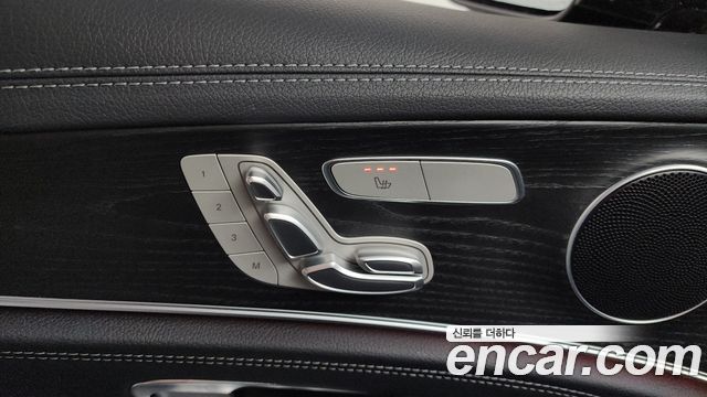 Mercedes-Benz E-Class E220d 4MATIC AMG Line