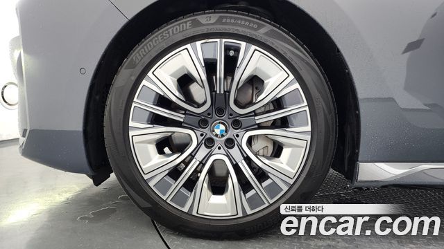 BMW 7-Series 740i sDrive Design Pure Excellence