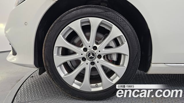 Mercedes-Benz E-Class E220d 4MATIC Exclusive