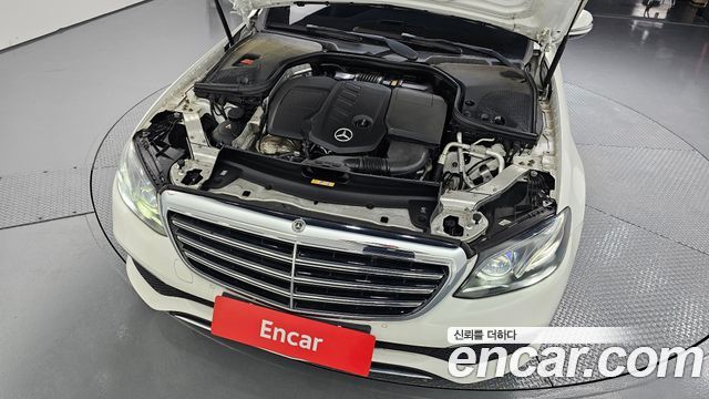 Mercedes-Benz E-Class E220d 4MATIC Exclusive