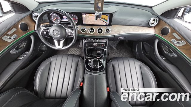 Mercedes-Benz E-Class E220d 4MATIC Exclusive