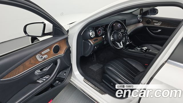 Mercedes-Benz E-Class E220d 4MATIC Exclusive
