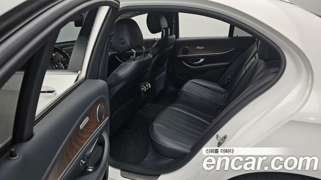 Mercedes-Benz E-Class E220d 4MATIC Exclusive
