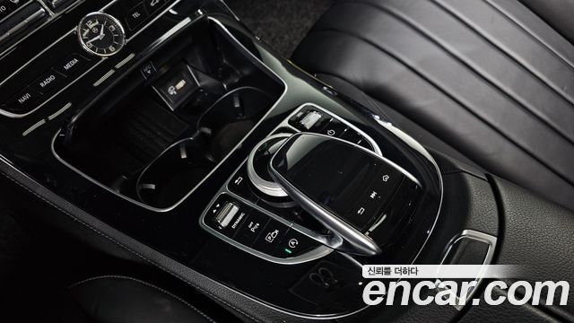 Mercedes-Benz E-Class E220d 4MATIC Exclusive