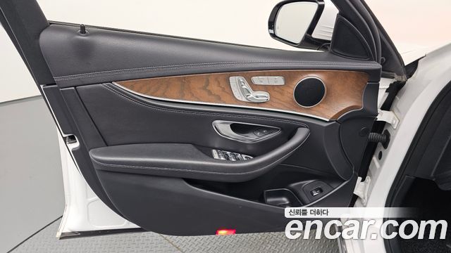 Mercedes-Benz E-Class E220d 4MATIC Exclusive