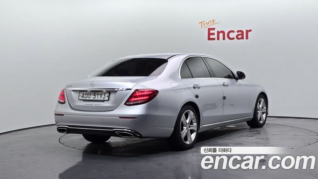 Mercedes-Benz E-Class E200 Avantgarde