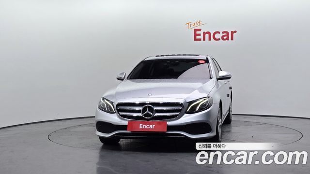 Mercedes-Benz E-Class E200 Avantgarde