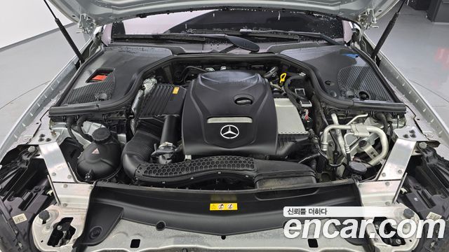 Mercedes-Benz E-Class E200 Avantgarde