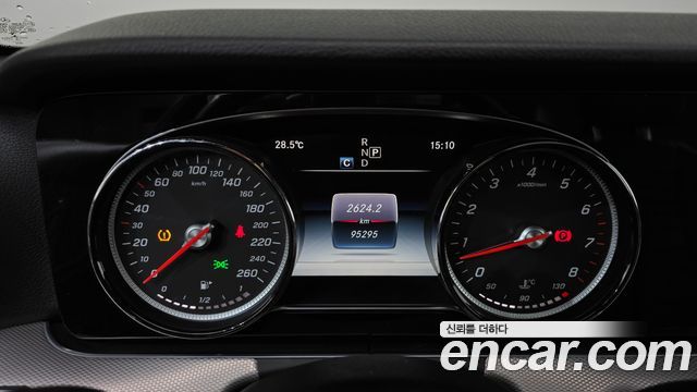 Mercedes-Benz E-Class E200 Avantgarde