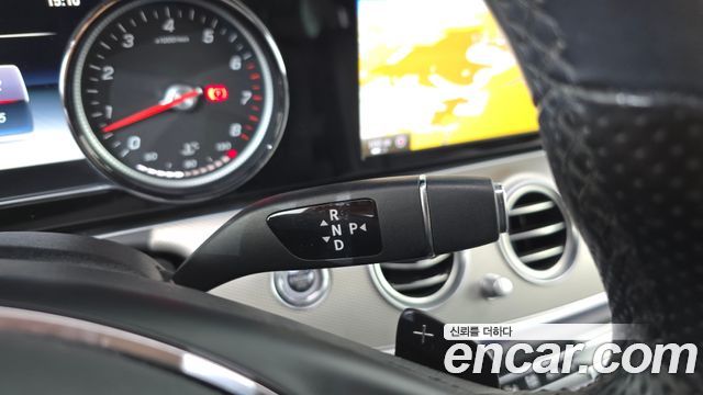Mercedes-Benz E-Class E200 Avantgarde