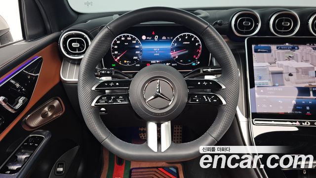 Mercedes-Benz GLC-Class GLC300 4MATIC AMG Line