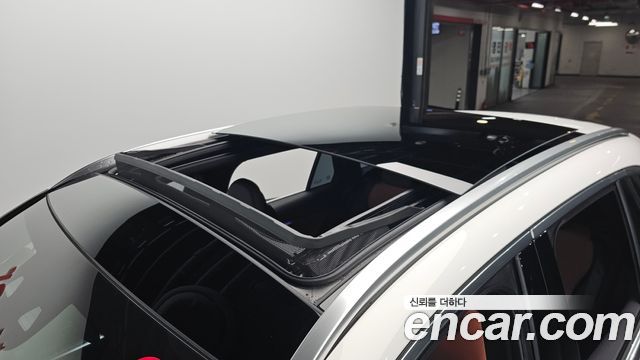 Mercedes-Benz GLC-Class GLC300 4MATIC AMG Line