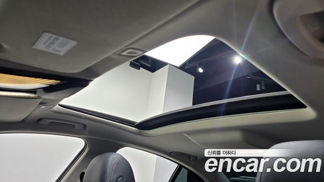 BMW 5-Series 520i Luxury