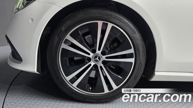 Mercedes-Benz E-Class E250 Avantgarde