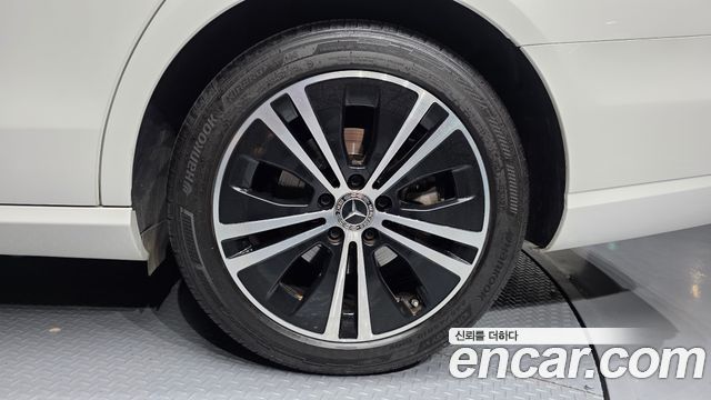 Mercedes-Benz E-Class E250 Avantgarde