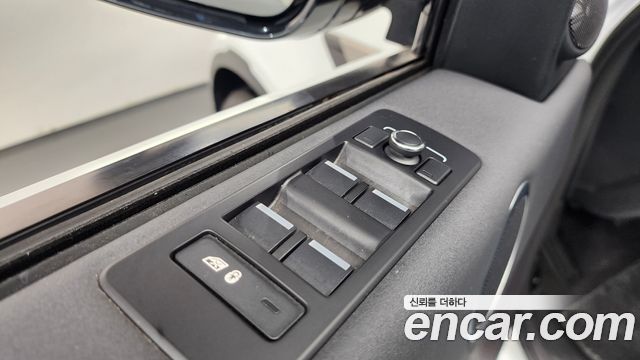 Land Rover Discovery 2.0 SD4 SE