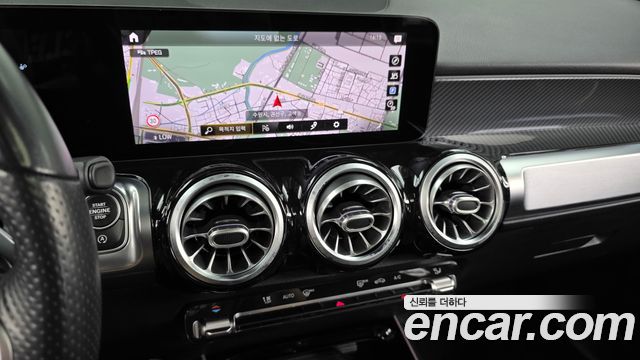 Mercedes-Benz GLB-Class AMG GLB35 4MATIC