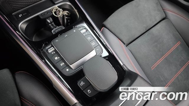 Mercedes-Benz GLB-Class AMG GLB35 4MATIC