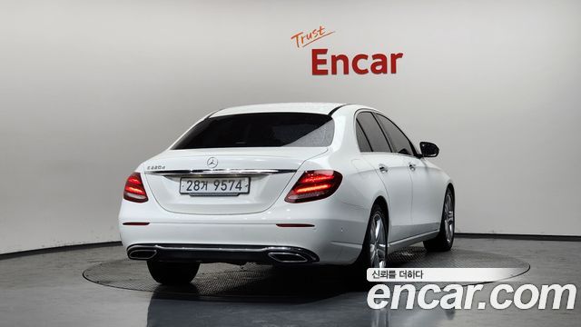 Mercedes-Benz E-Class E220d Avantgarde