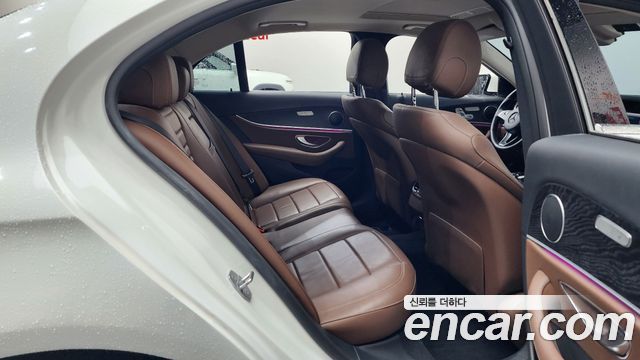 Mercedes-Benz E-Class E220d Avantgarde