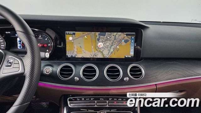 Mercedes-Benz E-Class E220d Avantgarde
