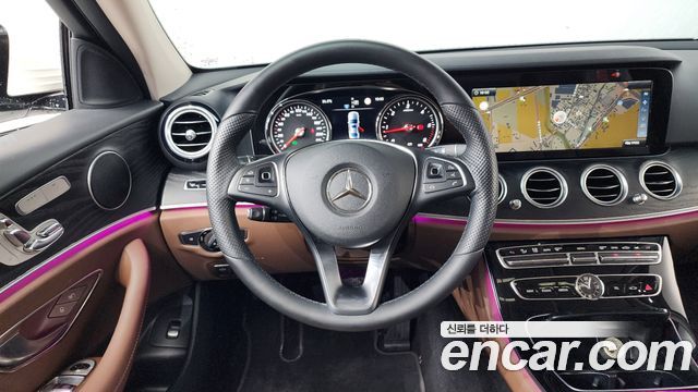 Mercedes-Benz E-Class E220d Avantgarde