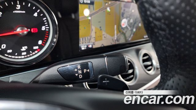Mercedes-Benz E-Class E220d Avantgarde