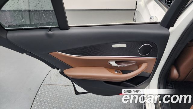 Mercedes-Benz E-Class E220d Avantgarde