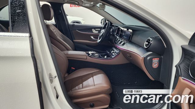 Mercedes-Benz E-Class E220d Avantgarde
