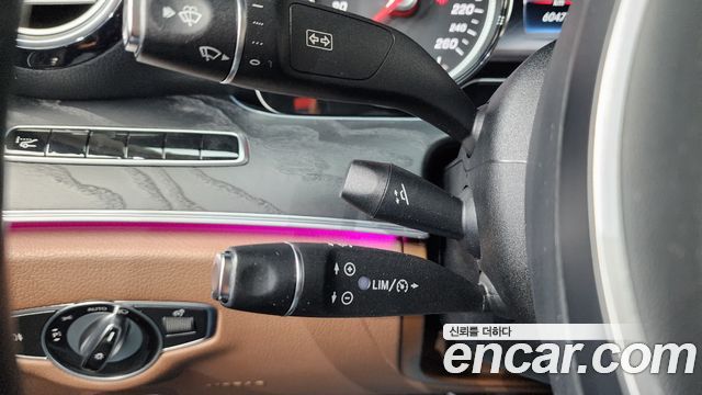 Mercedes-Benz E-Class E220d Avantgarde