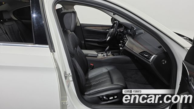 BMW 5-Series 530i Luxury Plus