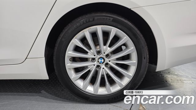 BMW 5-Series 530i Luxury Plus