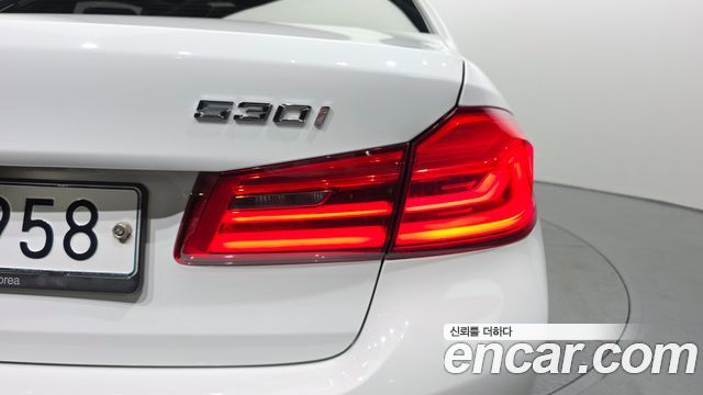 BMW 5-Series 530i Luxury Plus