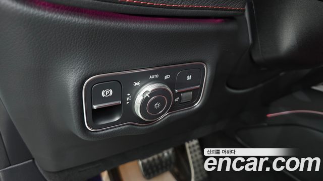 Mercedes-Benz G-Class AMG G63