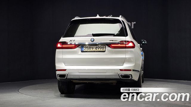 BMW X7 xDrive 40i Design Pure Excellence 7-Seater