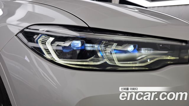 BMW X7 xDrive 40i Design Pure Excellence 7-Seater