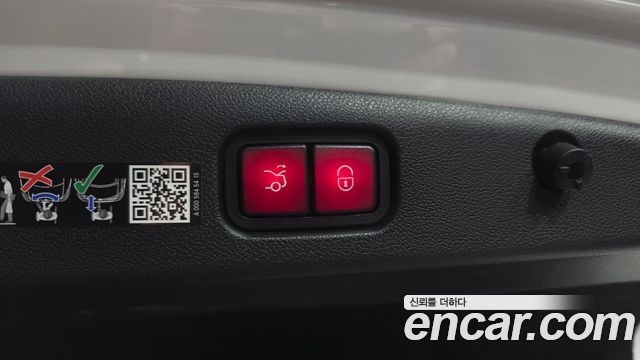 Mercedes-Benz E-Class E200 Avantgarde